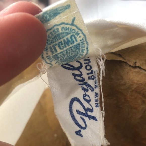 Beautiful- A Toyal Blouse- ilgwu -?authentic vintage - 1950’s - Picture 9 of 10